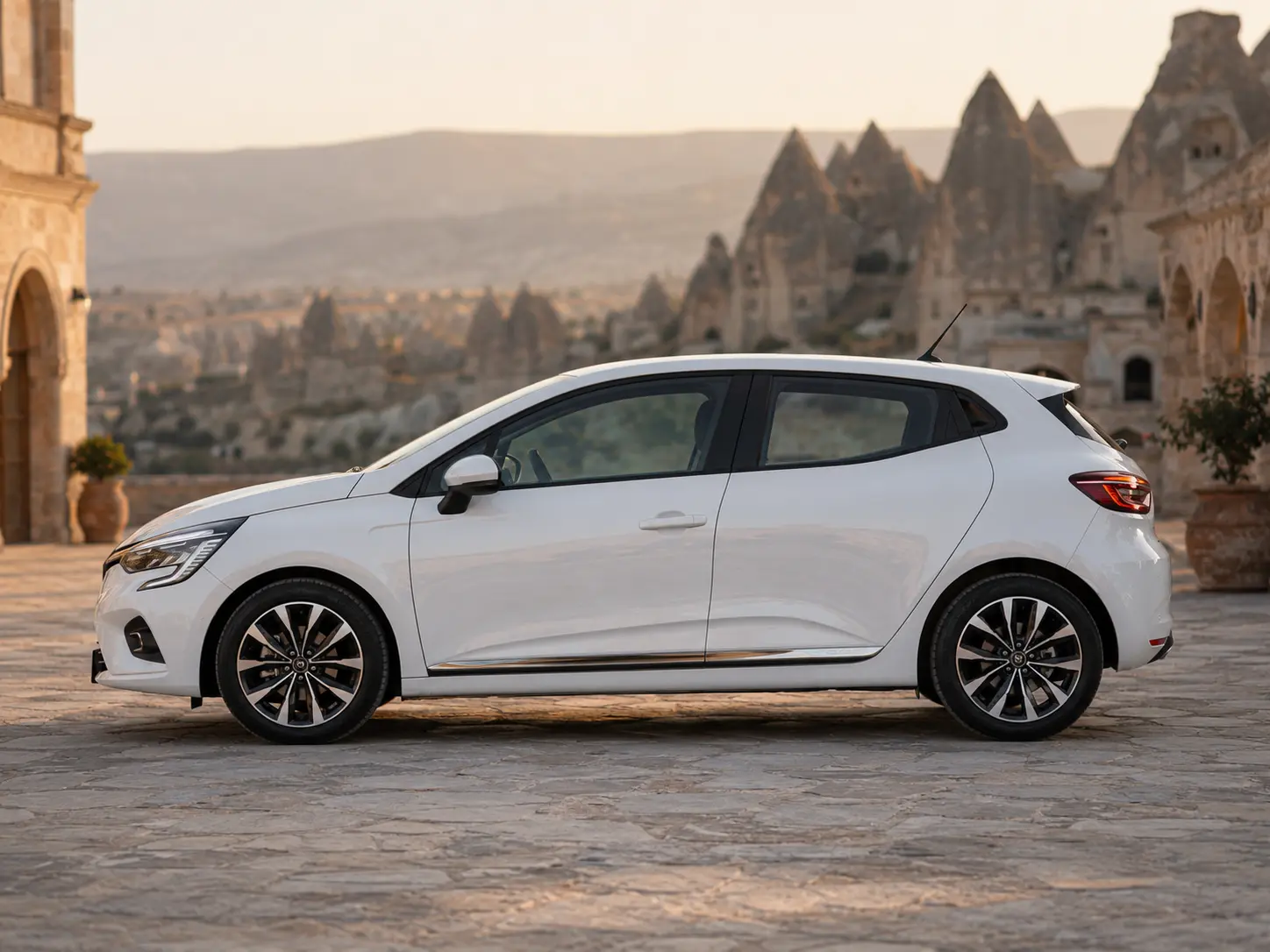 Renault Clio thumbnail 2