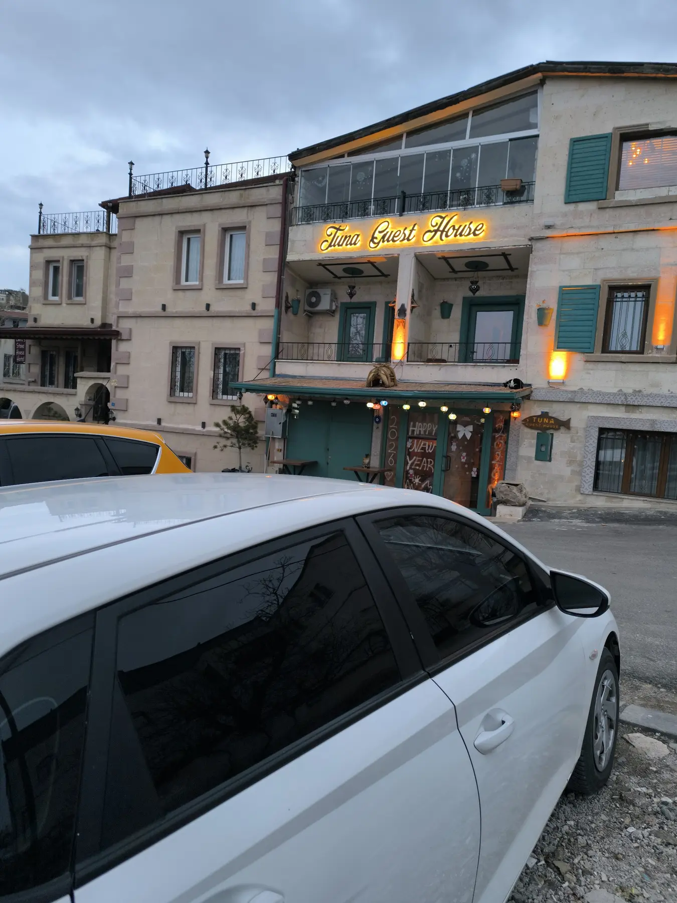Daytime office pickup business view